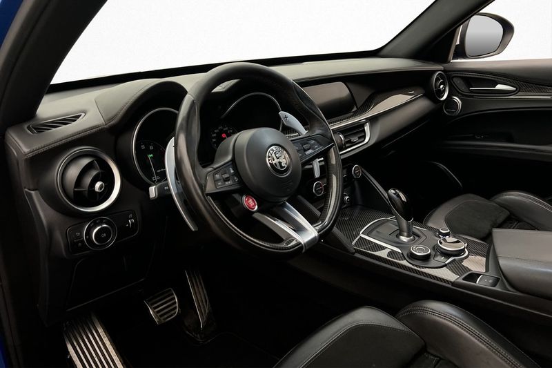 Alfa Romeo Stelvio bild 8