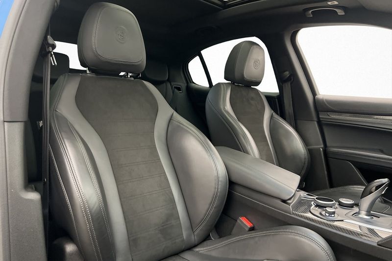 Alfa Romeo Stelvio bild 11