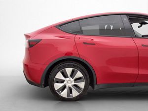 Tesla Model Y bild 33