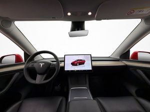 Tesla Model Y bild 11