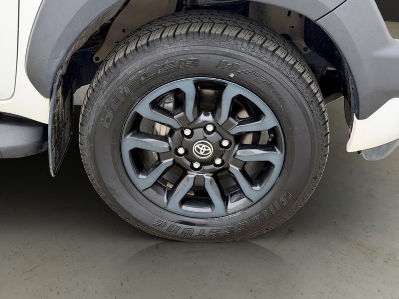 Toyota Hilux bild 31