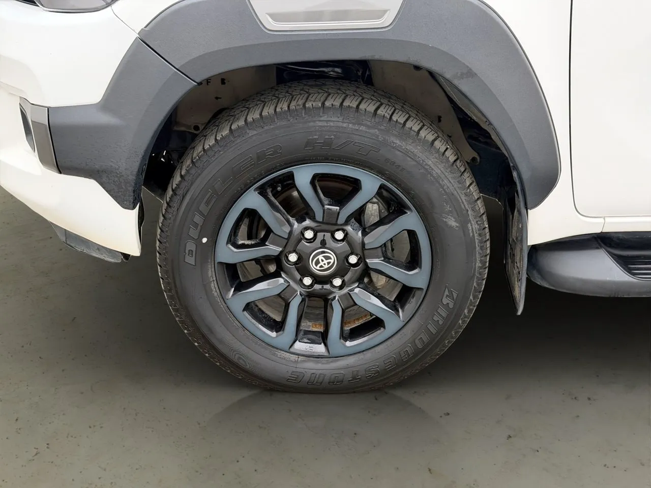 Vehicle image 28
