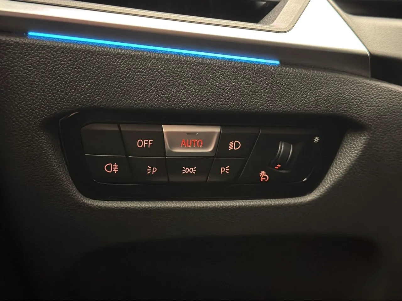 Vehicle image 29