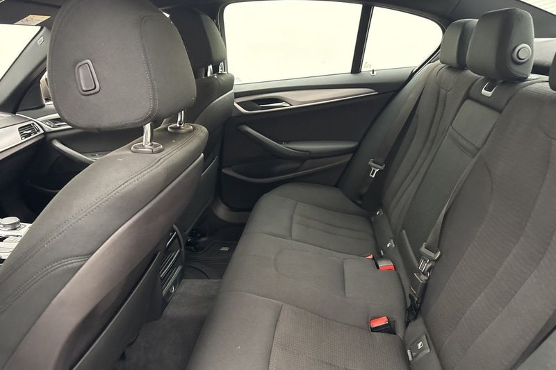 BMW 520 bild 11