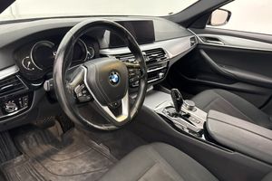 BMW 520 bild 8