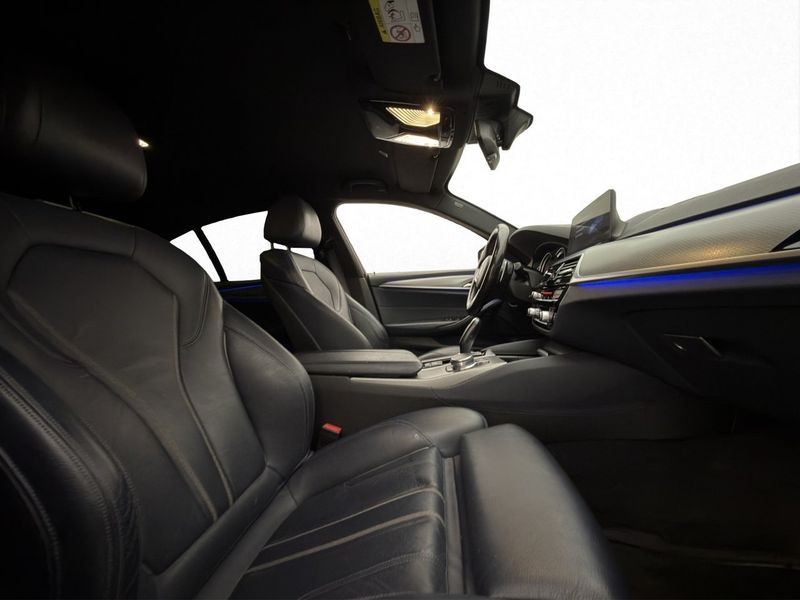 BMW 520 bild 10