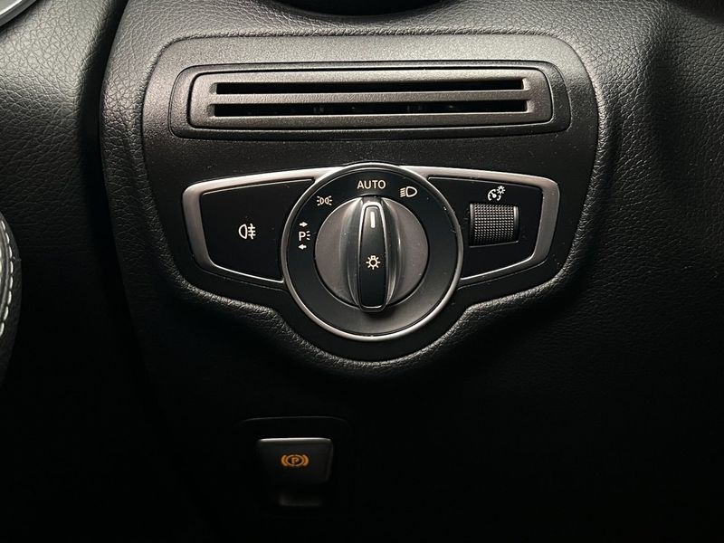 Mercedes GLC220 bild 21