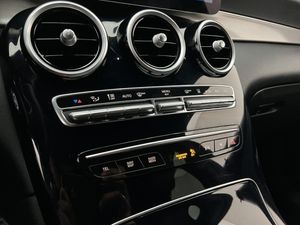 Mercedes GLC220 bild 19