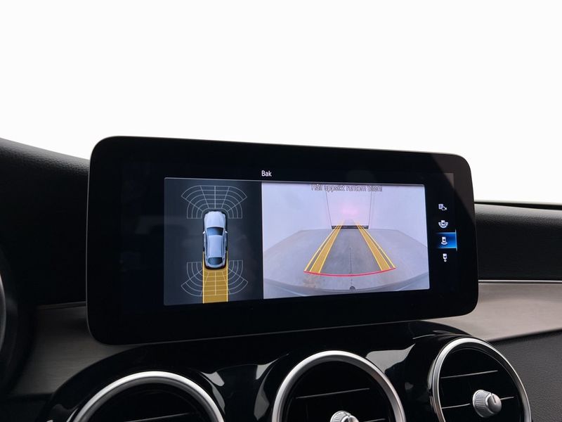 Mercedes GLC220 bild 14