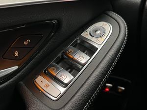 Mercedes GLC220 bild 23