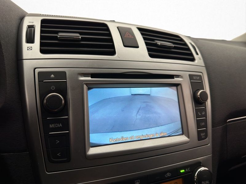 Toyota Avensis bild 19