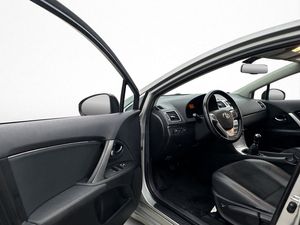 Toyota Avensis bild 13