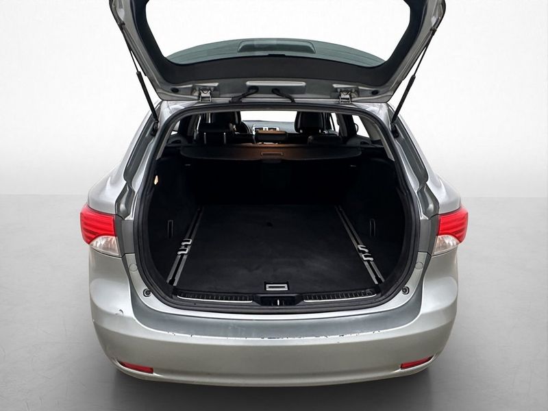 Toyota Avensis bild 23