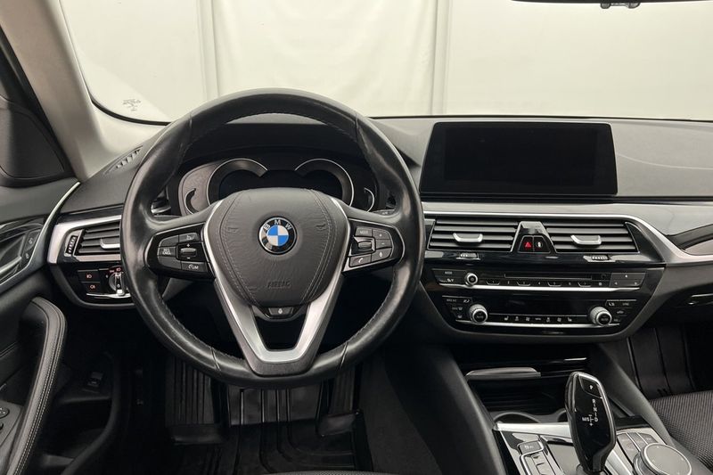BMW 520 bild 9