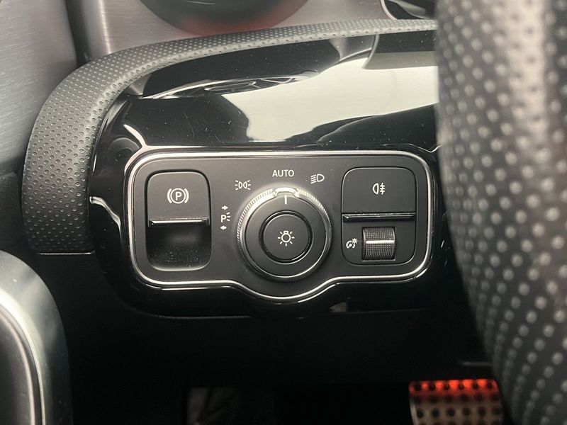 Mercedes CLA200 bild 21