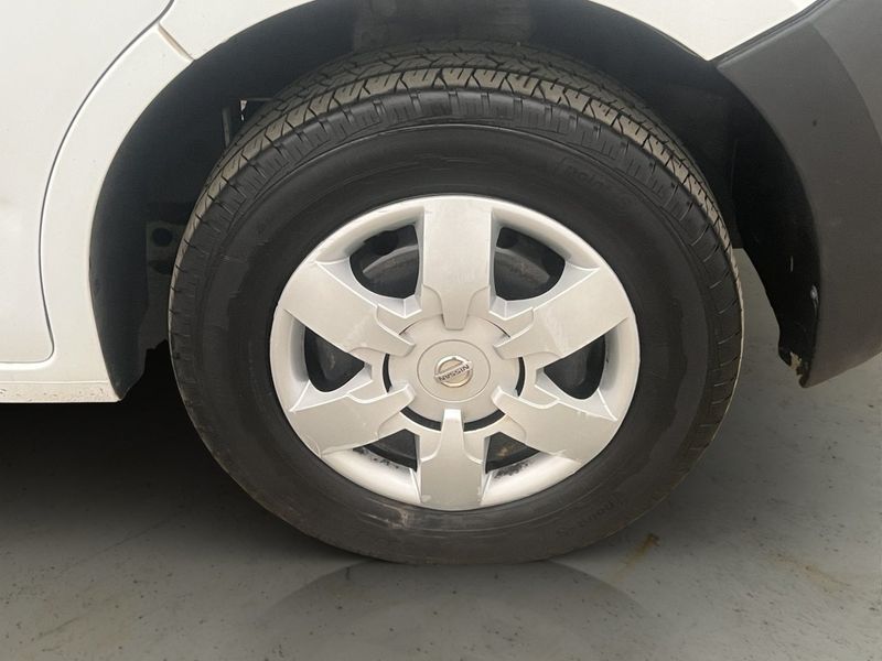 Nissan NV400 bild 27