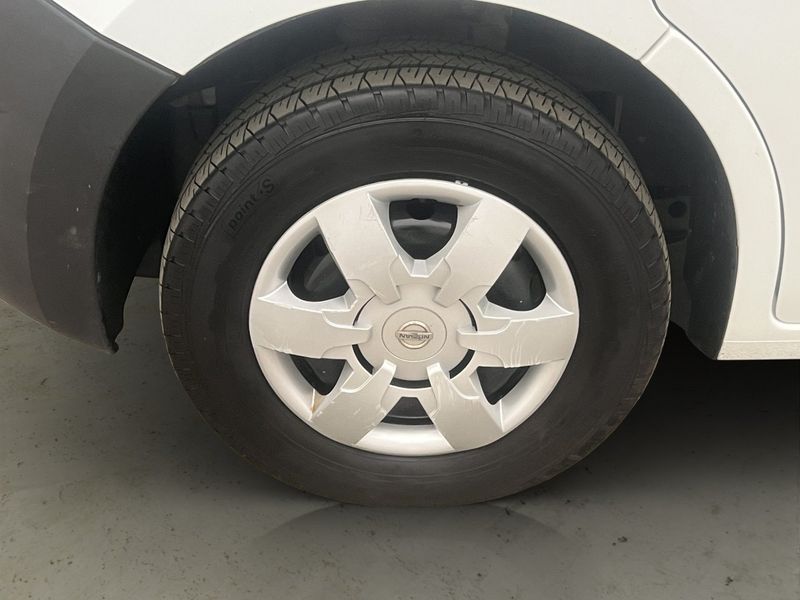 Nissan NV400 bild 24