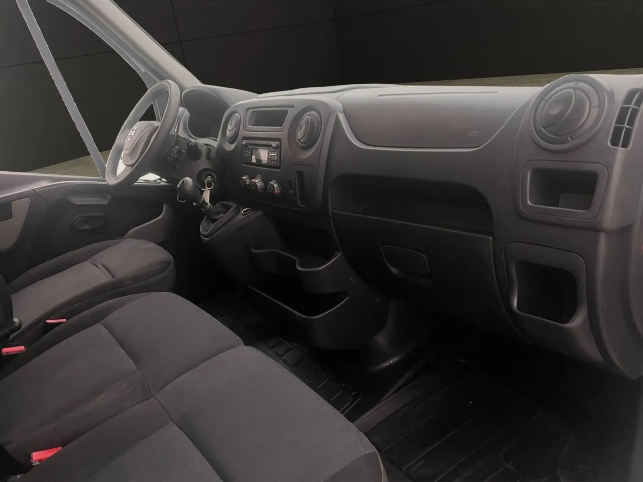 Vehicle image 22