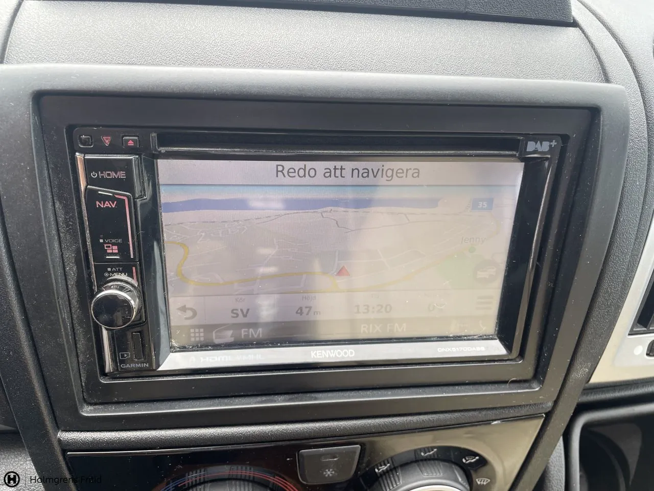 Vehicle image 26