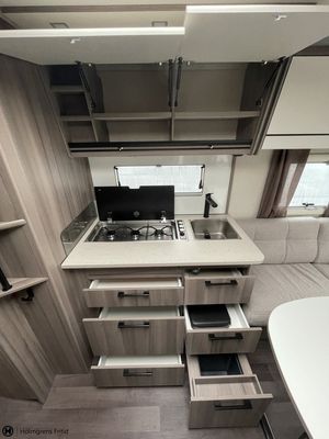 Kabe Estate bild 12
