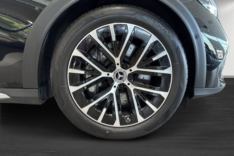 Mercedes E300 bild 12
