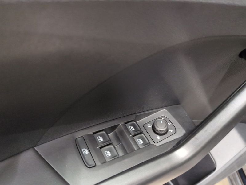 Volkswagen T-Cross bild 8