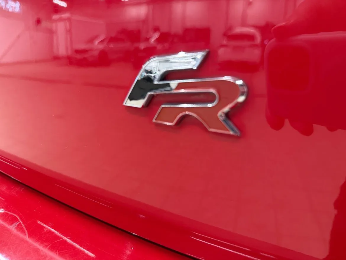 Vehicle image 21