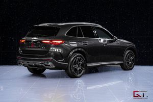 Mercedes GLC300 bild 8