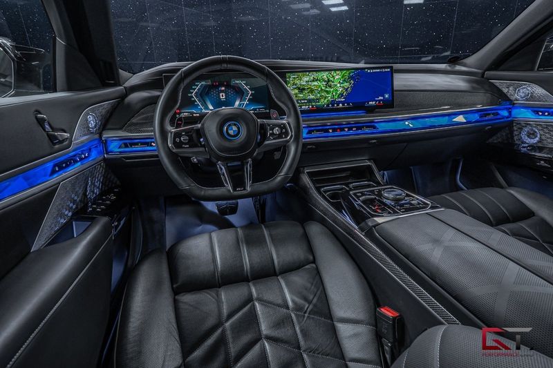 BMW M760 bild 10