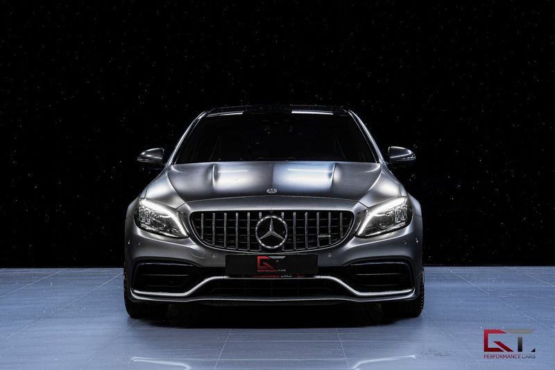 Mercedes C63 AMG bild 4