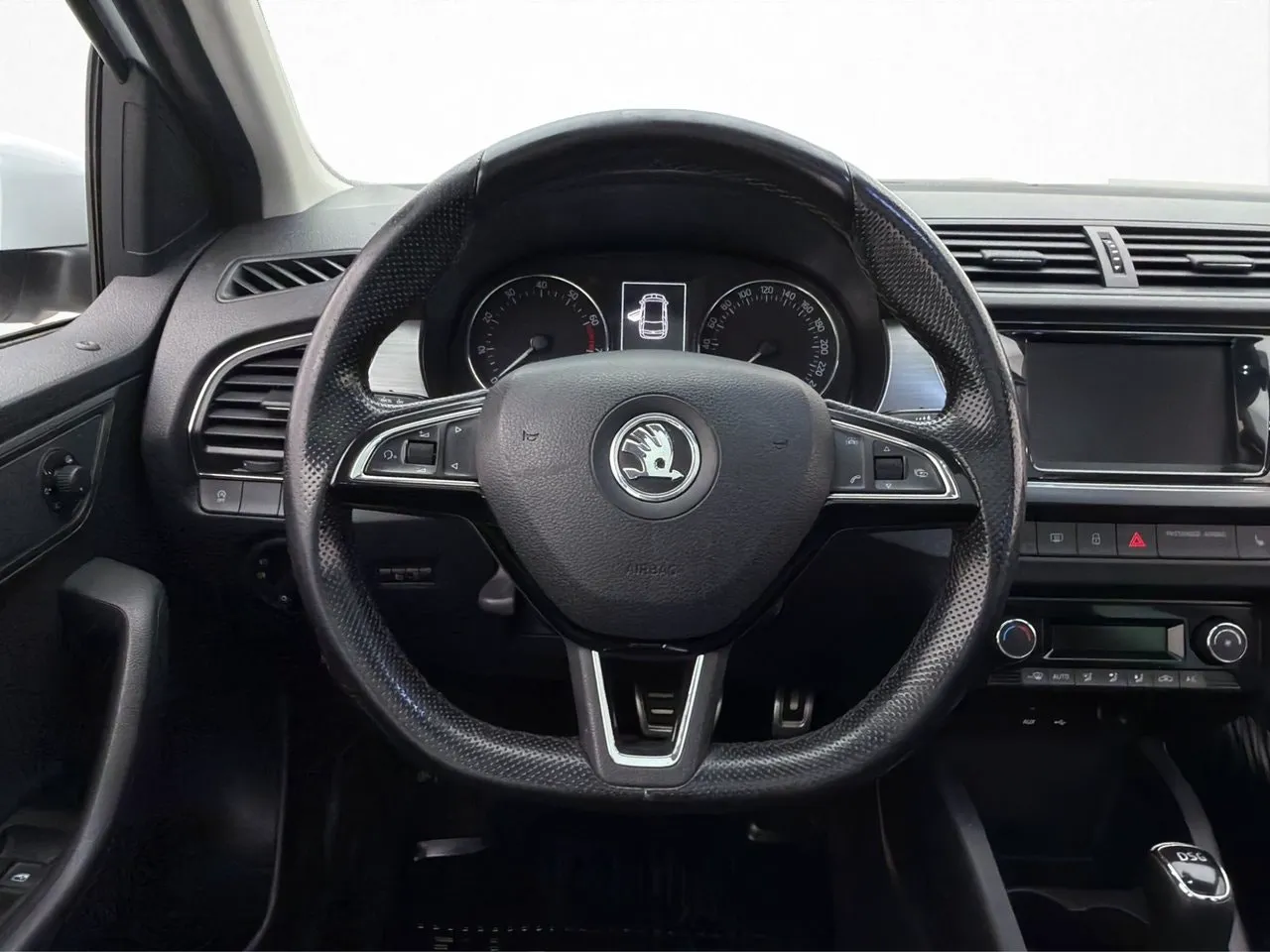 Vehicle image 22