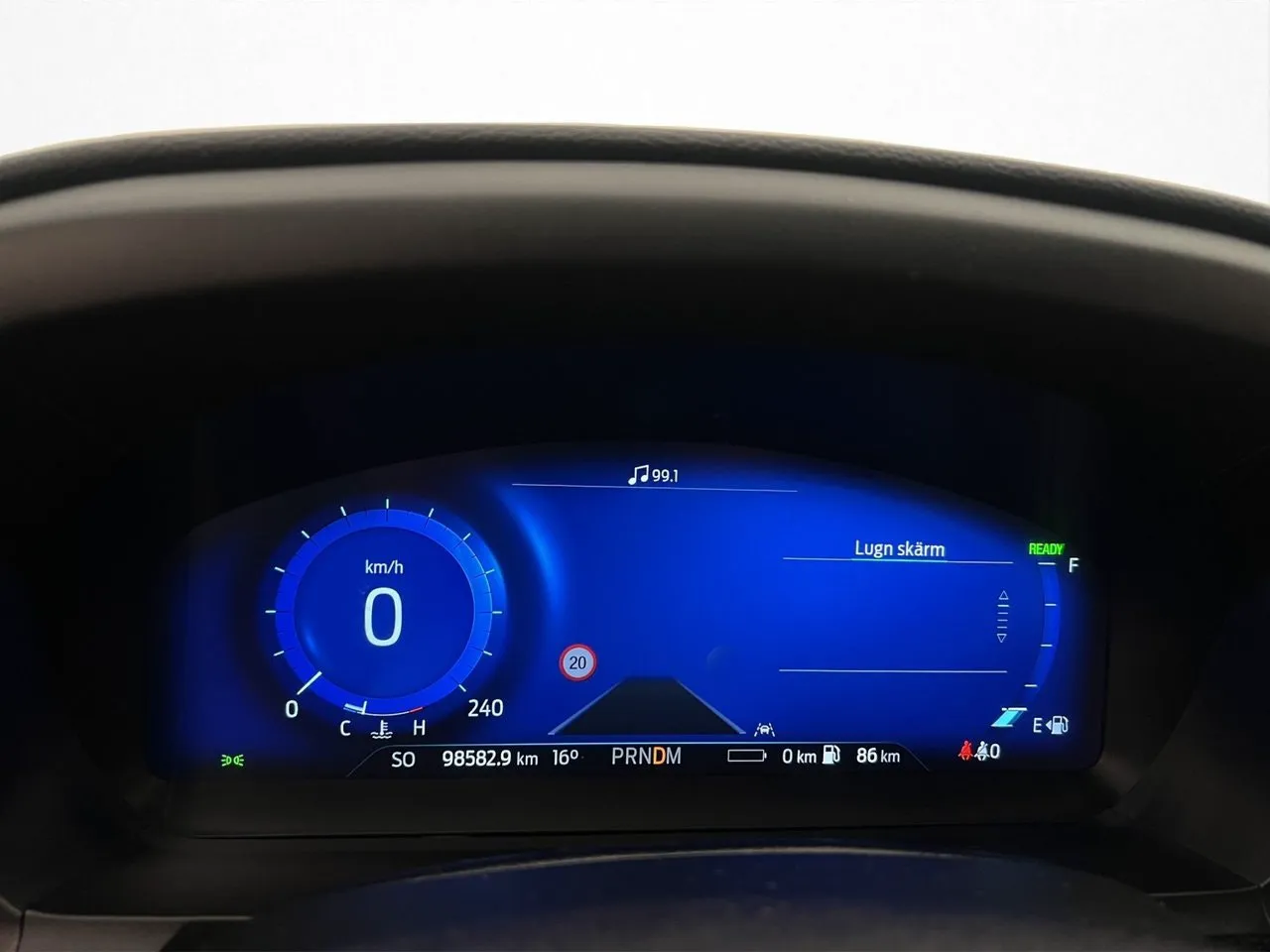 Vehicle image 22