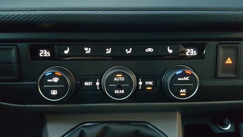 Volkswagen Caravelle bild 16