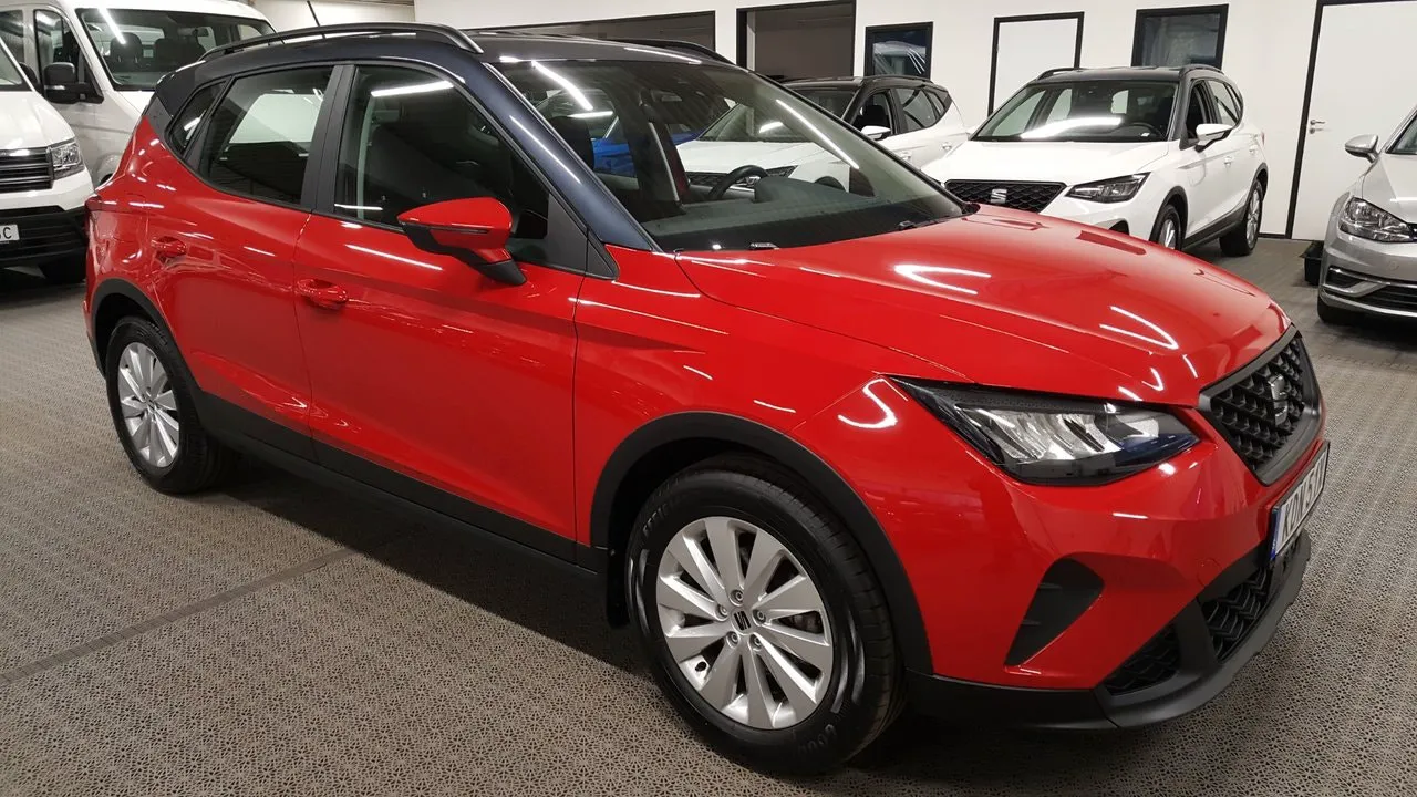 Vehicle image 5