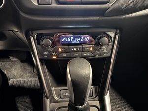 Suzuki S-CROSS bild 11