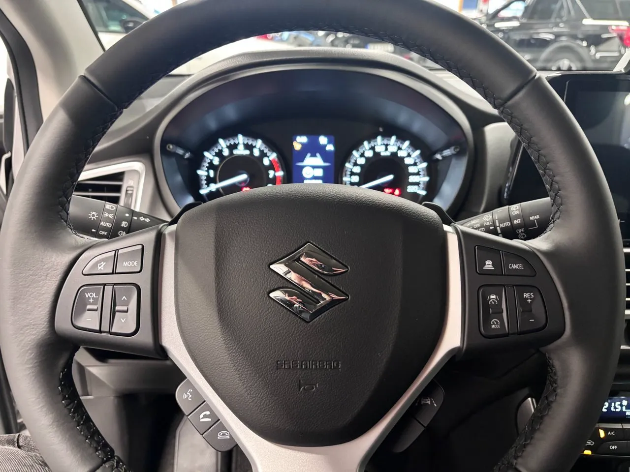 Vehicle image 7