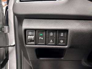 Suzuki S-CROSS bild 12