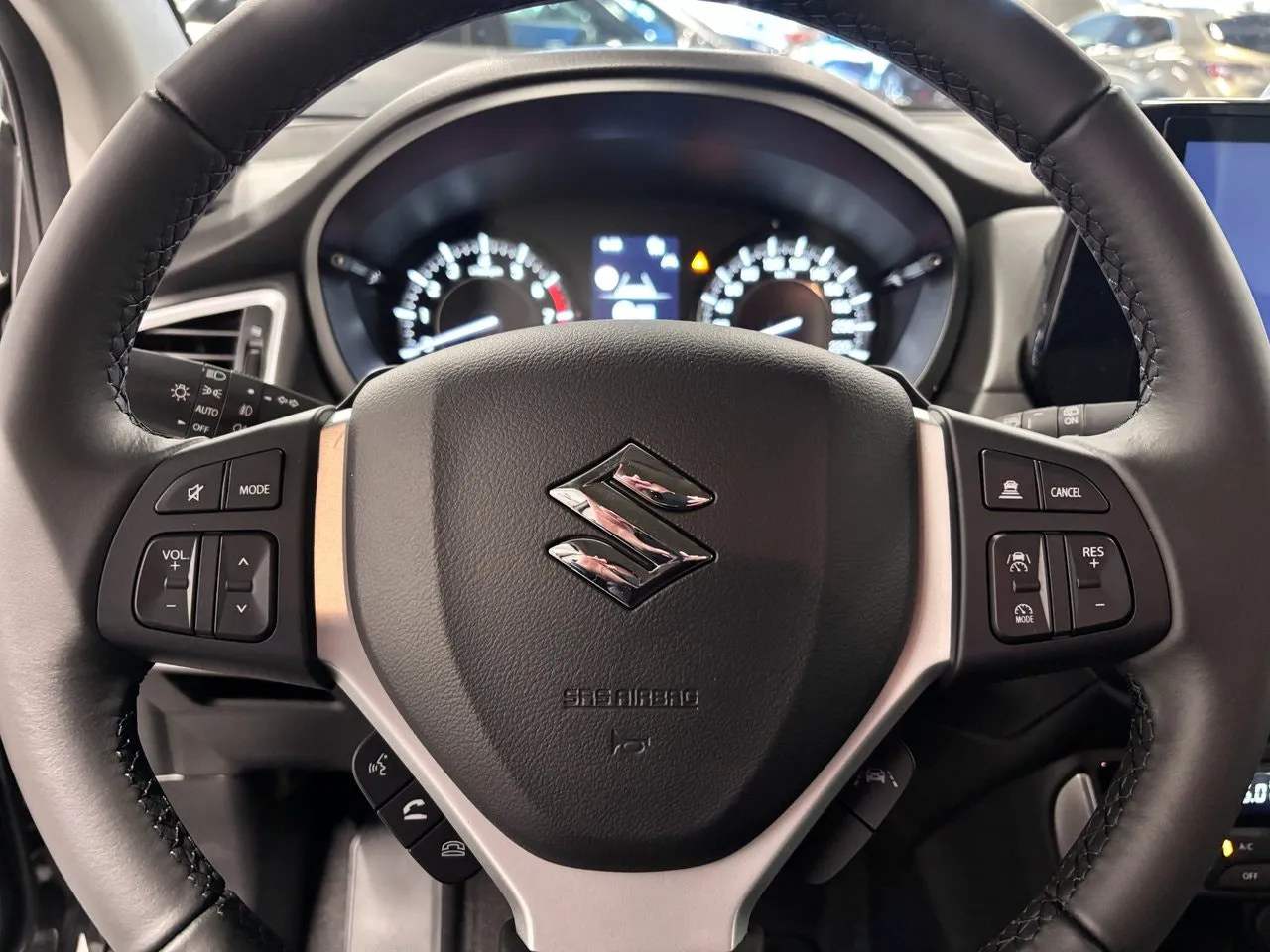 Vehicle image 6