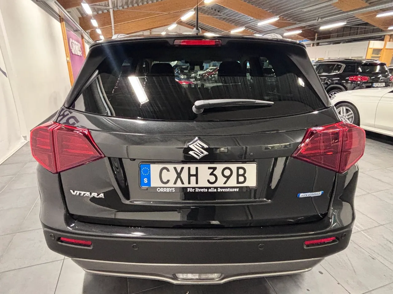 Vehicle image 3