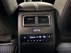 Mazda CX-80 bild 13