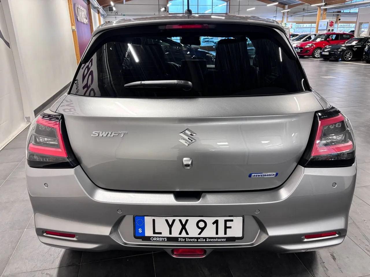 Vehicle image 3