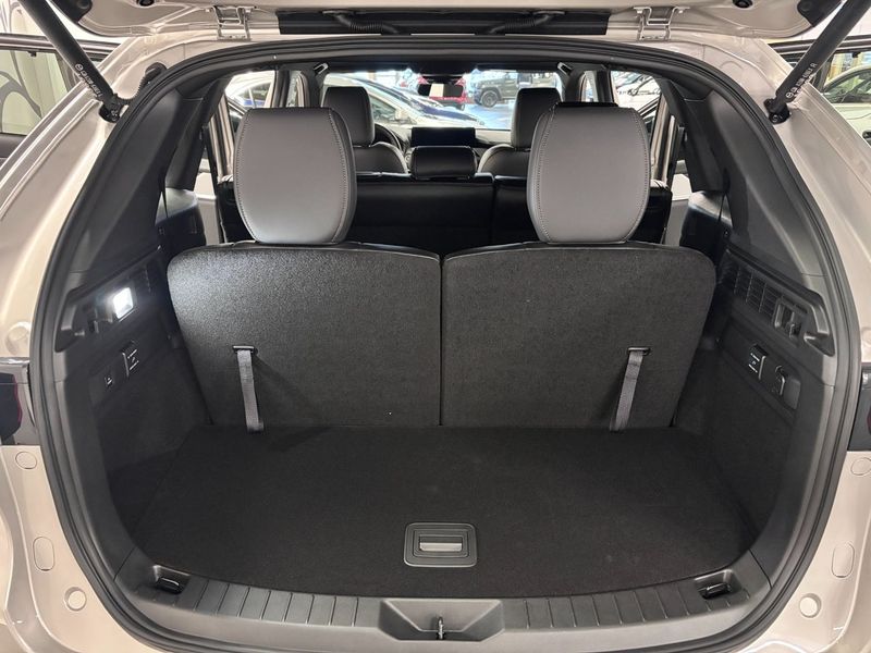 Mazda CX-80 bild 16