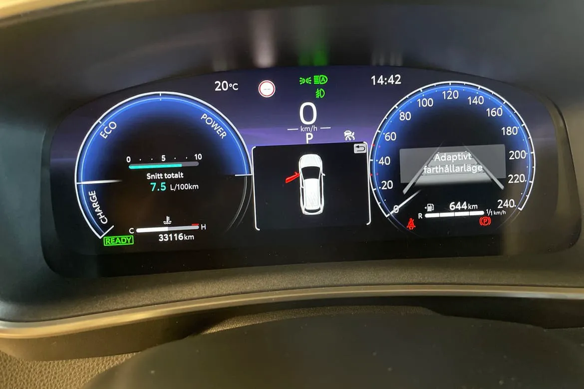 Vehicle image 15