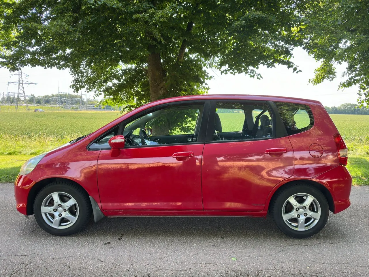 Vehicle image 6