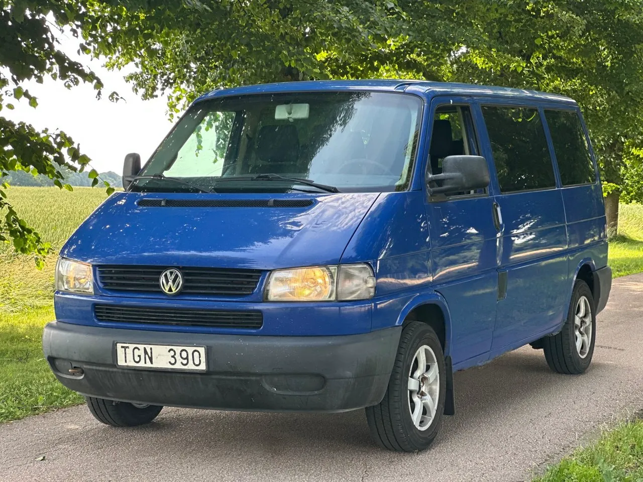 Vehicle image 1