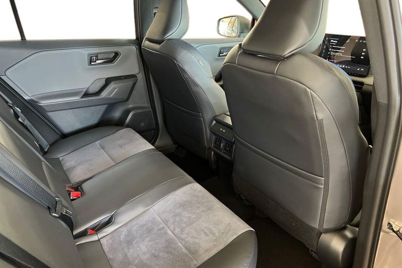 Toyota RAV4 bild 12
