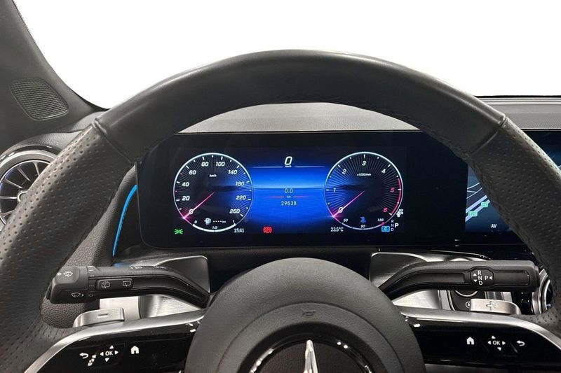 Mercedes GLB220 bild 5