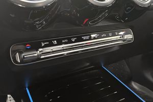 Mercedes GLB220 bild 16