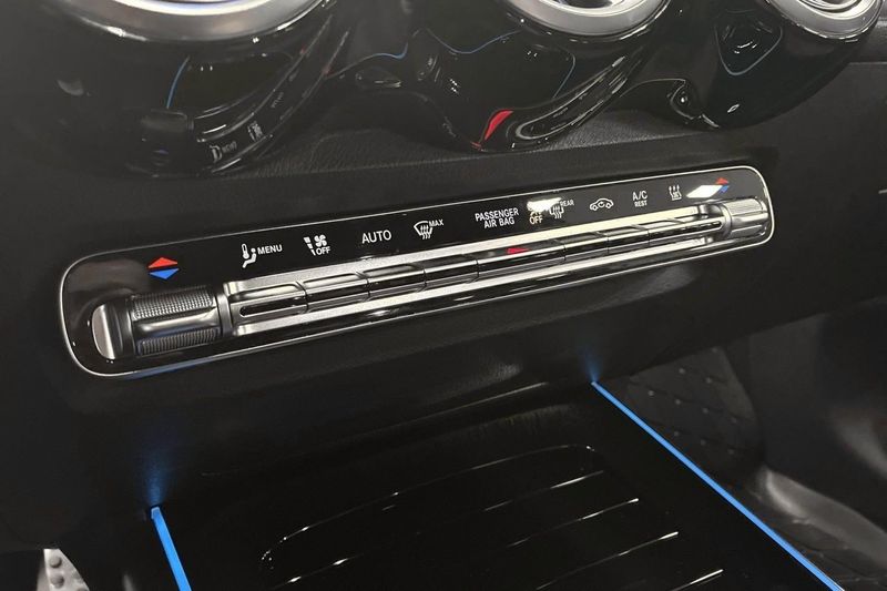 Mercedes GLB220 bild 16