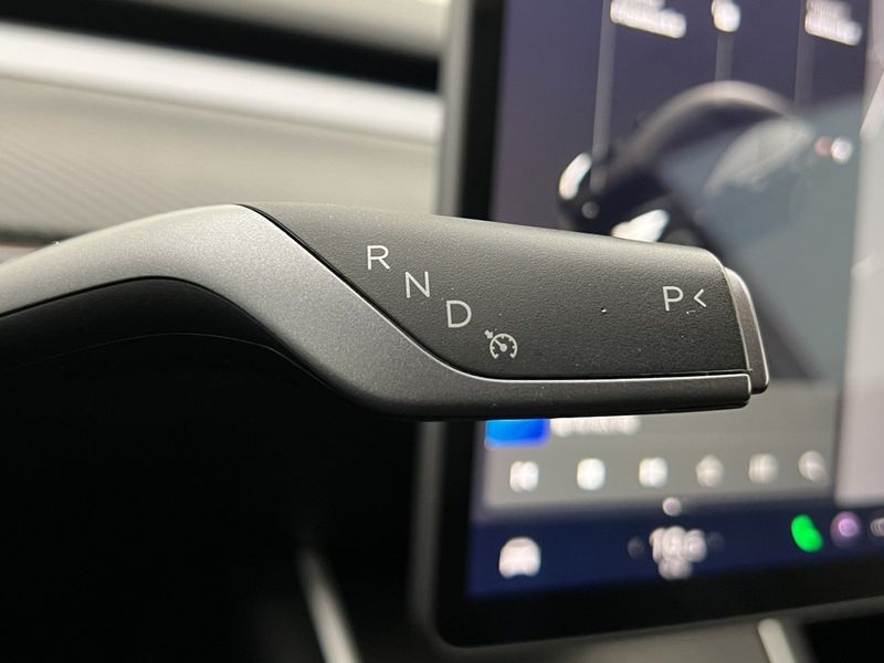 Tesla Model 3 bild 20